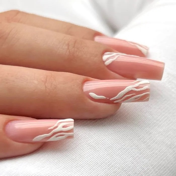 spring nail designs 2025